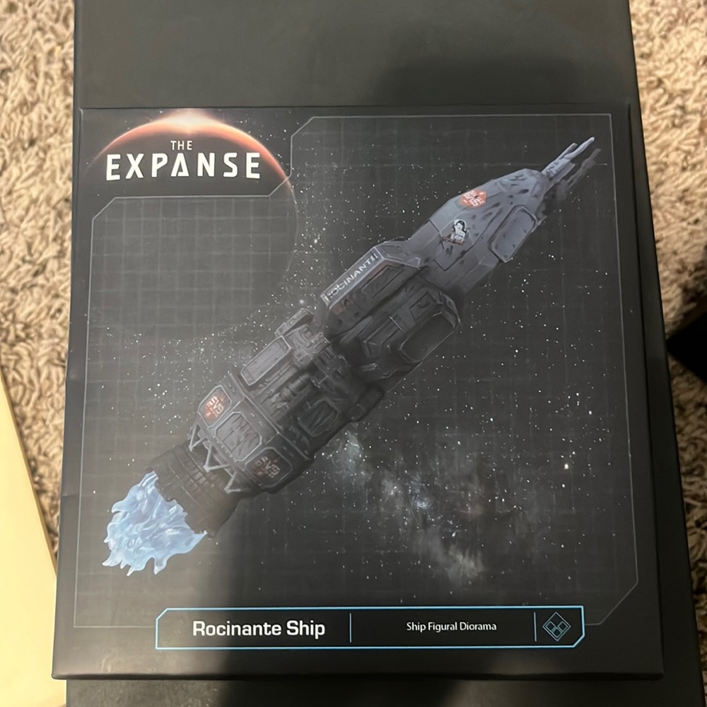 The Expanse Rocinante Ship Ship Figural Diorama